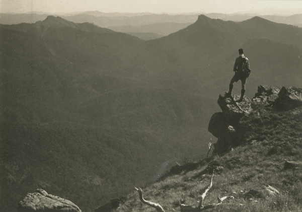 Hiking through history: 25 hiking photos from the State Library of Victoria's archives