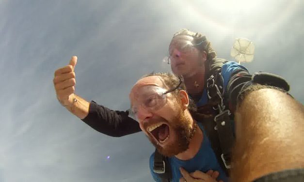 Skydiving the Great Ocean Road (that time I jumped out of a perfectly good plane)