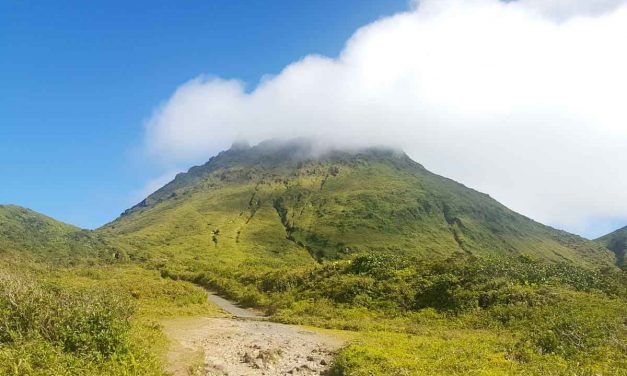 A tropical hike to La Grande Soufrière Volcano – Guadeloupe (Caribbean)