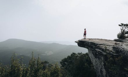 Hiking to McAfee Knob (Virginia, USA): The Ultimate Guide